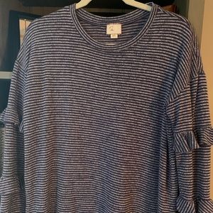 Postmark Anthropologie tunic. Ruffled sleeves